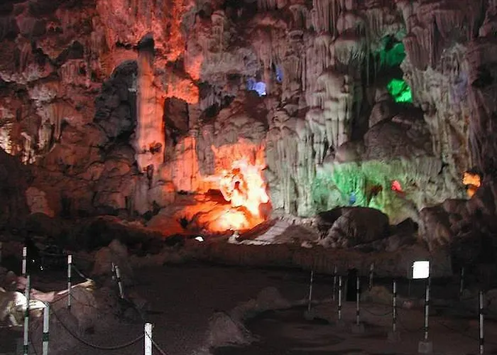 Gasthuis Overnight In Cat Ba Island *
