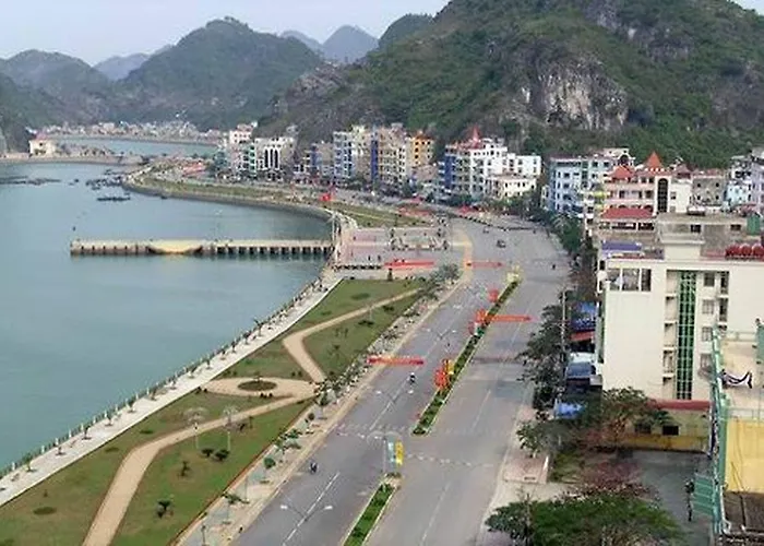 Overnight In Cat Ba Island Gasthuis *